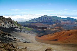 Hawaii Unplugged: Your Essential Travel Guide to Breathtaking Landscapes, Culture, and Adventure